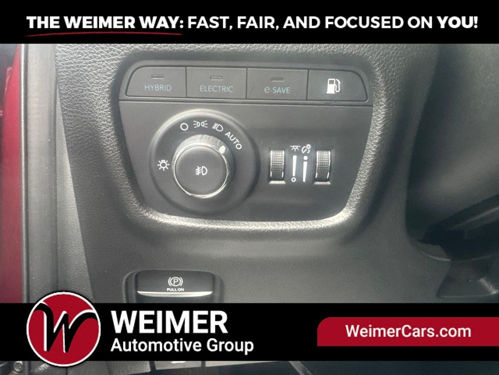 Pre-Owned 2024 Jeep Grand Cherokee 4xe - photo - 20