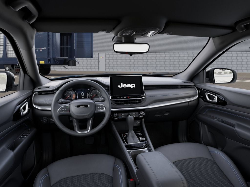 New 2026 Jeep Compass Latitude - photo - 13
