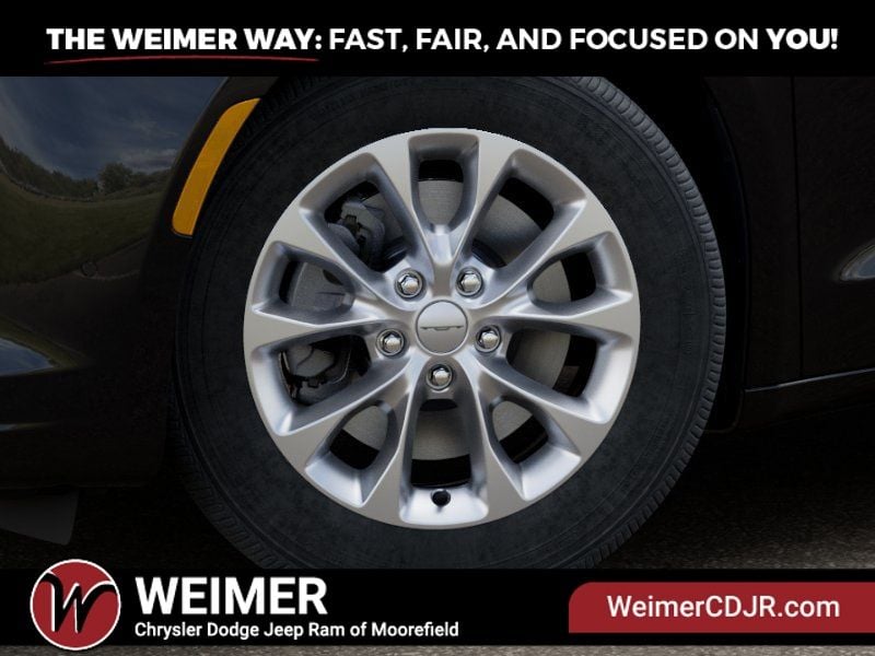 New 2027 Chrysler Pacifica Select - photo - 7