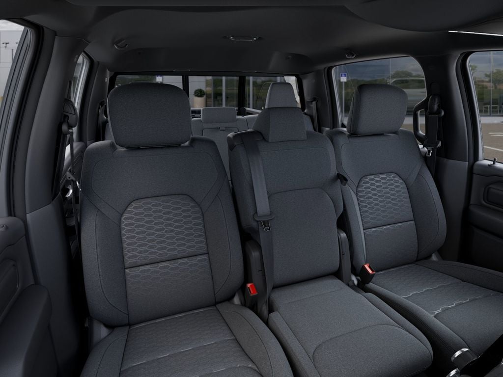 New 2026 Ram 1500 Express - photo - 15