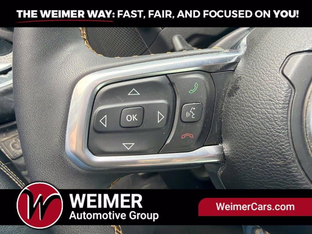 Pre-Owned 2024 Jeep Wrangler Sahara - photo - 29