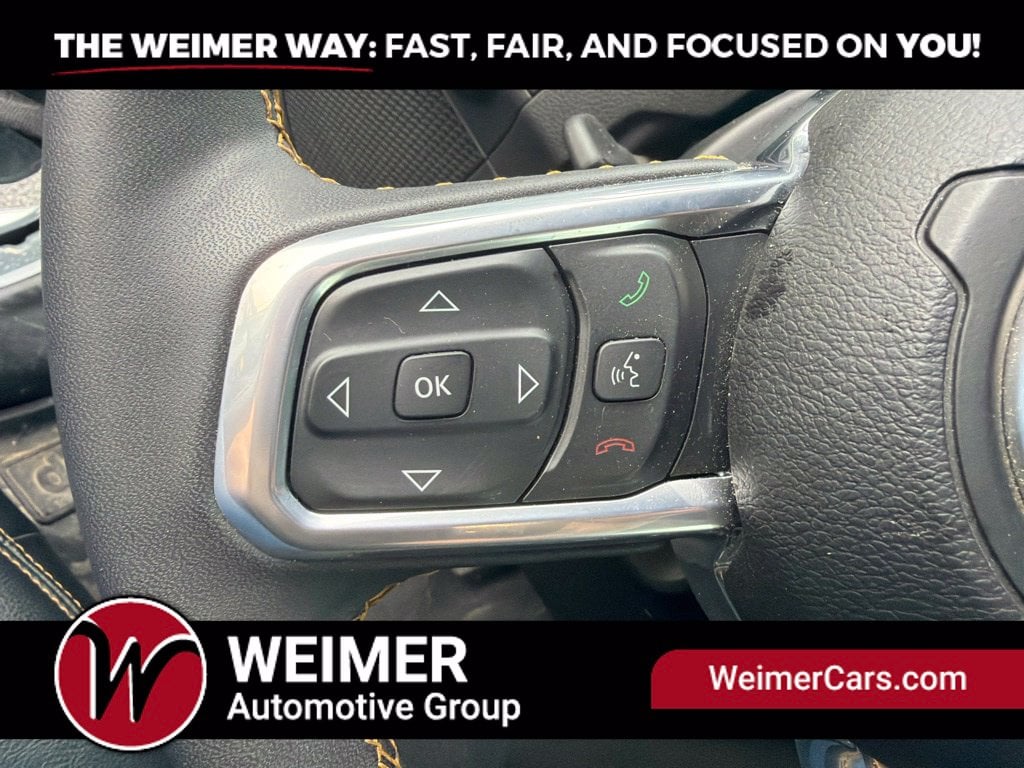 Pre-Owned 2024 Jeep Wrangler Sahara - photo - 29