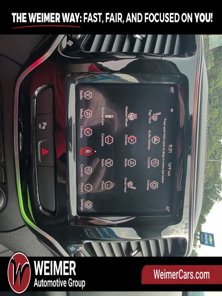 Pre-Owned 2019 Jeep Cherokee Limited - photo - 23