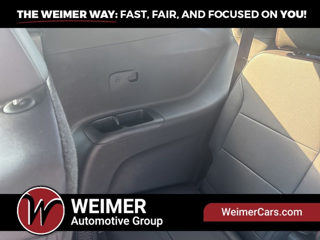 Pre-Owned 2026 Chevrolet Traverse RS - photo - 15