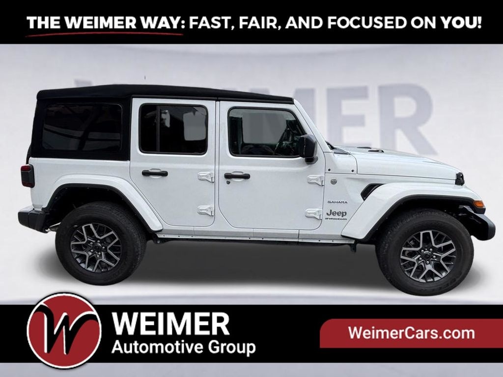 Pre-Owned 2024 Jeep Wrangler Sahara - photo - 2