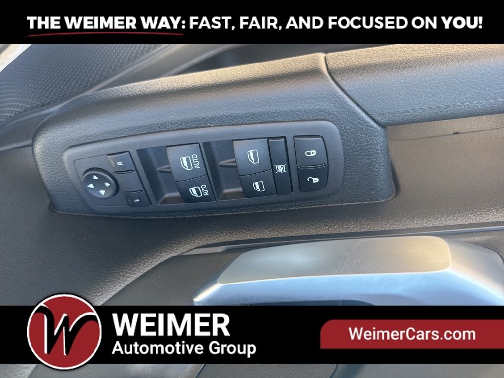 Pre-Owned 2024 Ram 1500 Tradesman - photo - 19