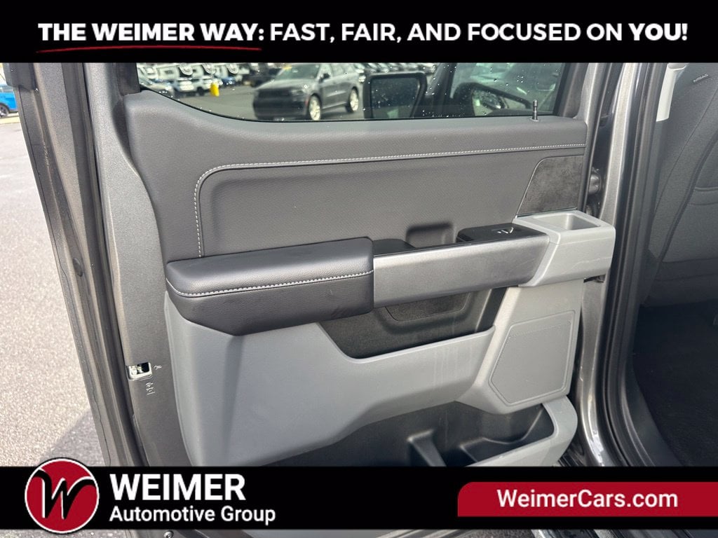 Pre-Owned 2025 Ford F-150 XLT - photo - 31