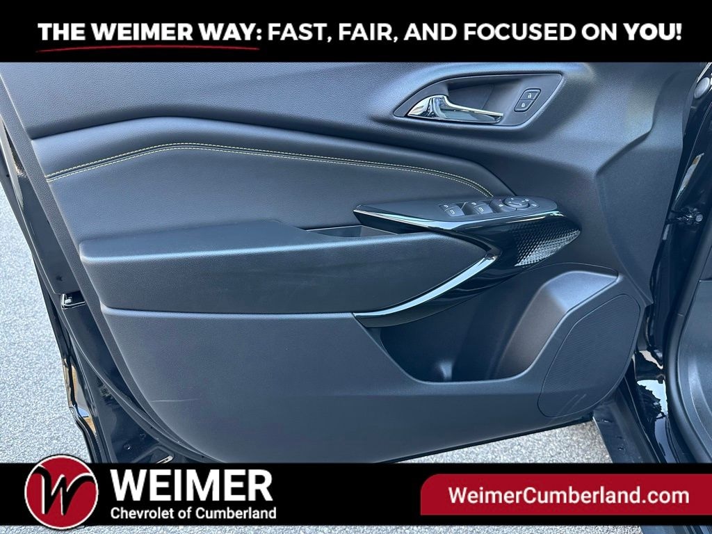 New 2026 Chevrolet Trax LT - photo - 5