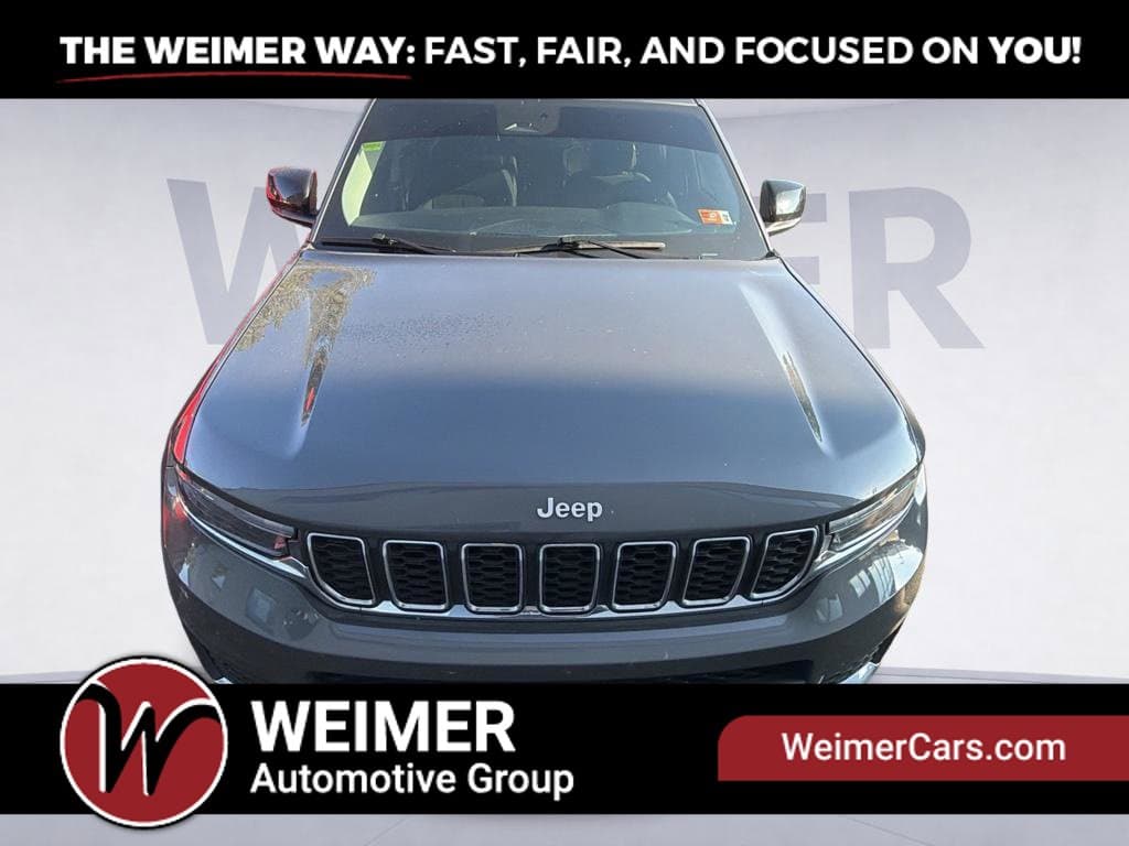 Pre-Owned 2024 Jeep Grand Cherokee L Laredo - photo - 2