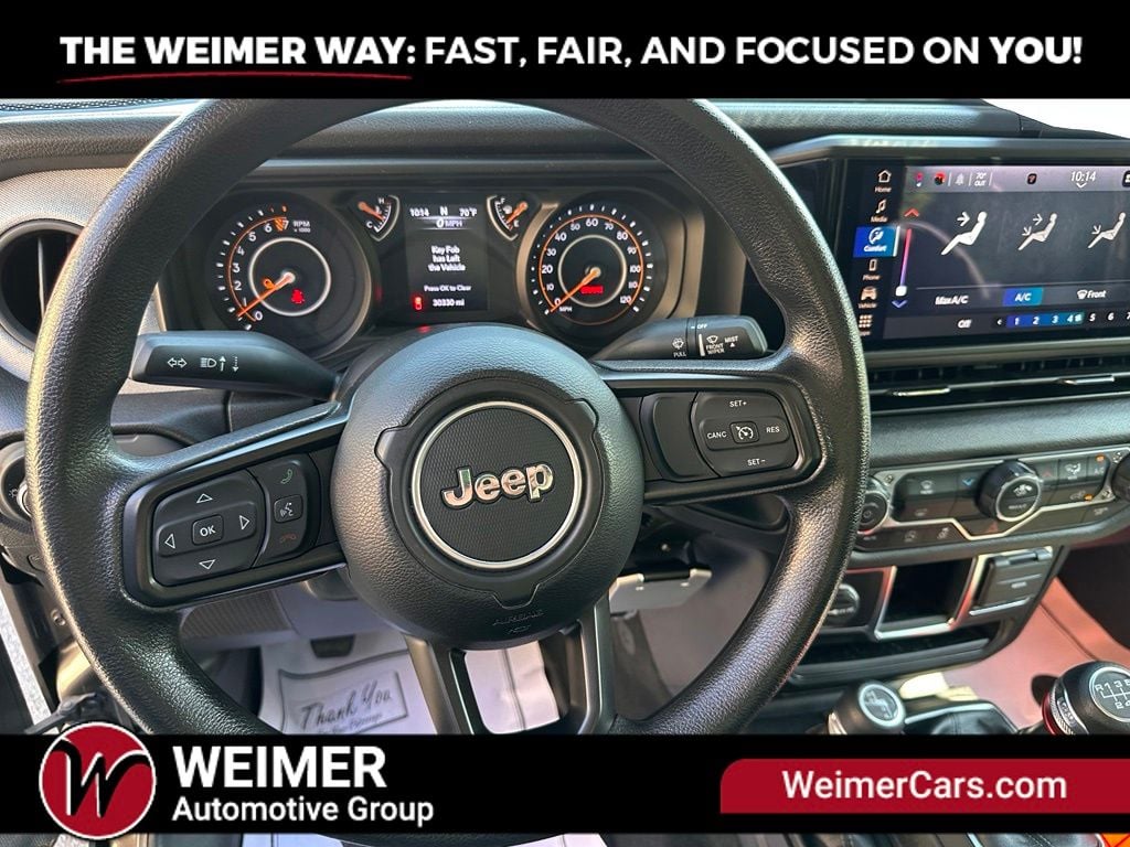 Pre-Owned 2024 Jeep Gladiator Sport - photo - 9