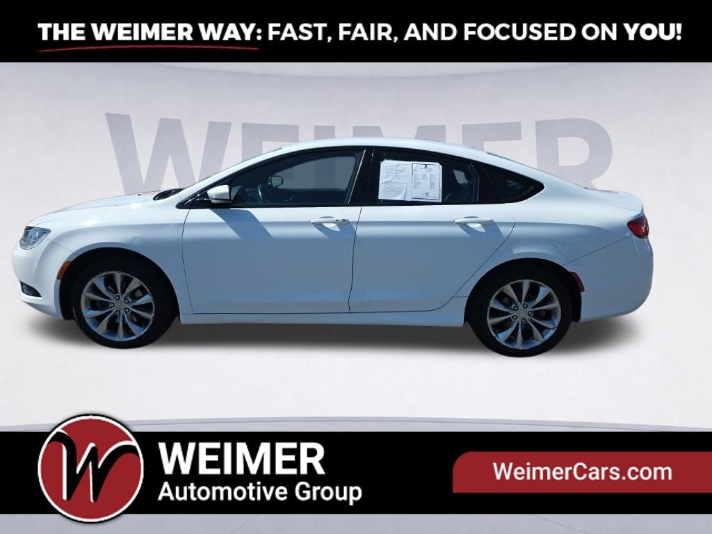 Pre-Owned 2015 Chrysler 200 S - photo - 7