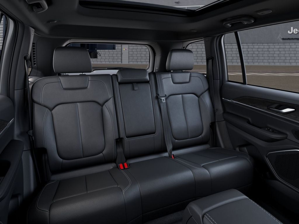 New 2026 Jeep Grand Cherokee Limited - photo - 14