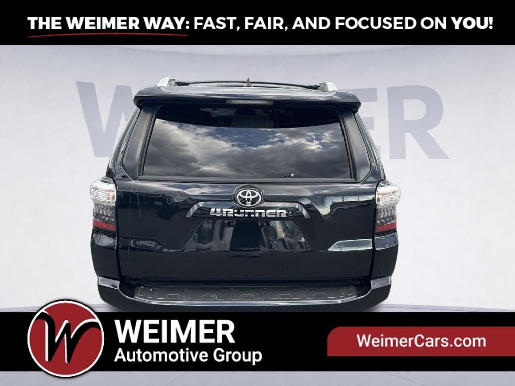 Pre-Owned 2018 Toyota 4Runner SR5 Premium - photo - 5