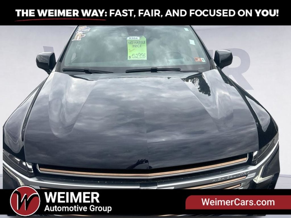 Pre-Owned 2023 Chevrolet Suburban High Country - photo - 8