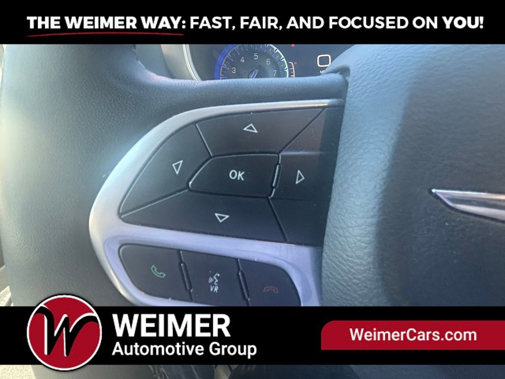 Pre-Owned 2024 Chrysler Pacifica Touring L - photo - 16