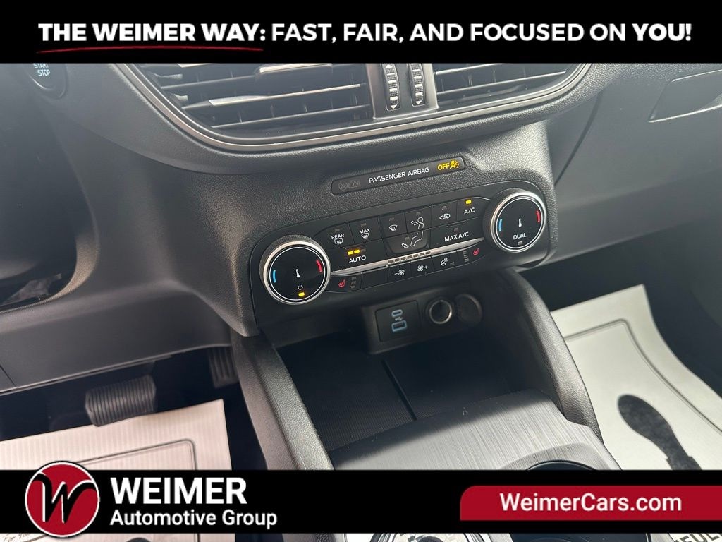 Pre-Owned 2023 Ford Escape Active - photo - 17