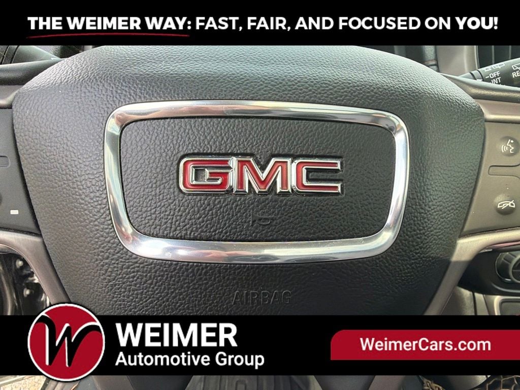 Pre-Owned 2023 GMC Terrain AT4 - photo - 37