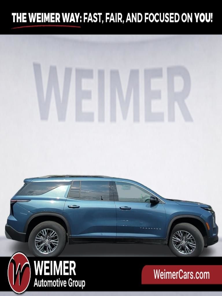Pre-Owned 2025 Chevrolet Traverse LT - photo - 7
