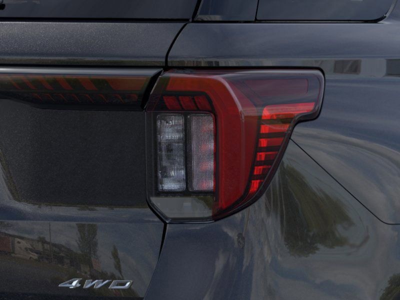 New 2025 Ford Explorer Active - photo - 20