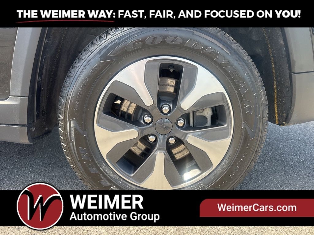 Pre-Owned 2024 Jeep Grand Cherokee 4xe - photo - 7
