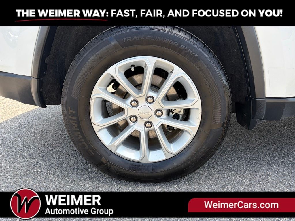 Pre-Owned 2021 Jeep Grand Cherokee Laredo E - photo - 10