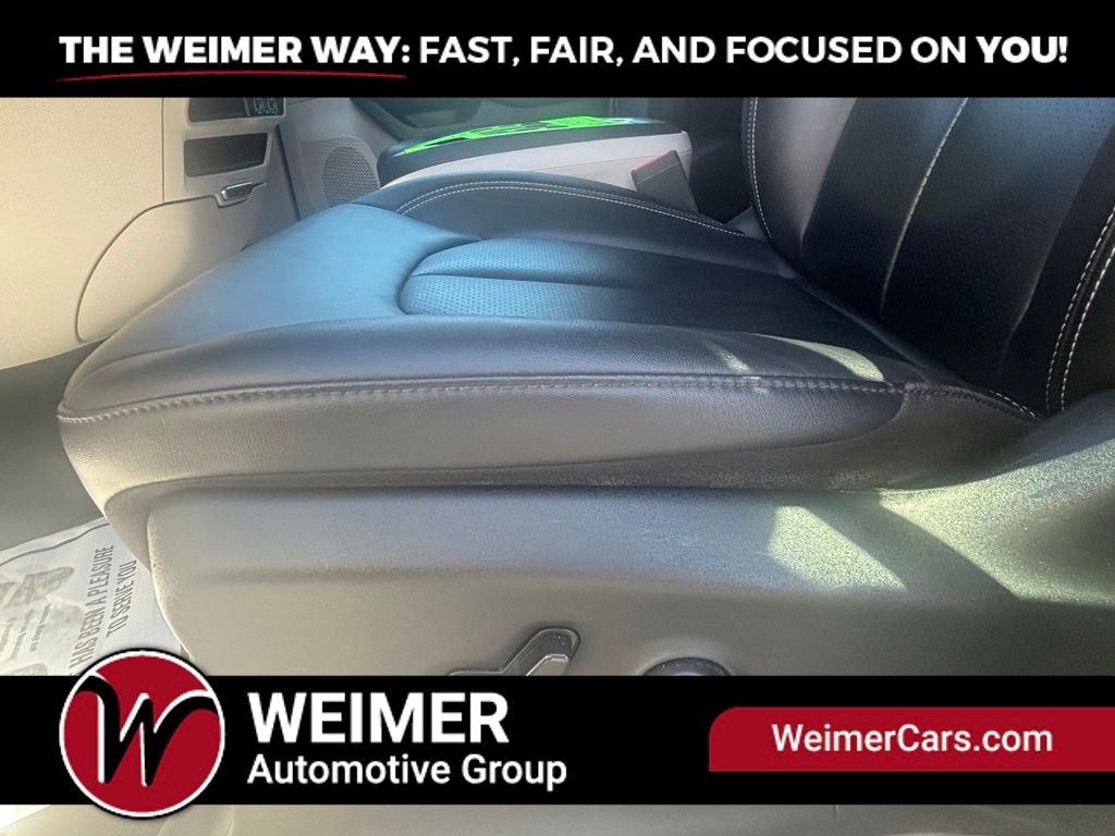 Pre-Owned 2024 Chrysler Pacifica Touring L - photo - 14