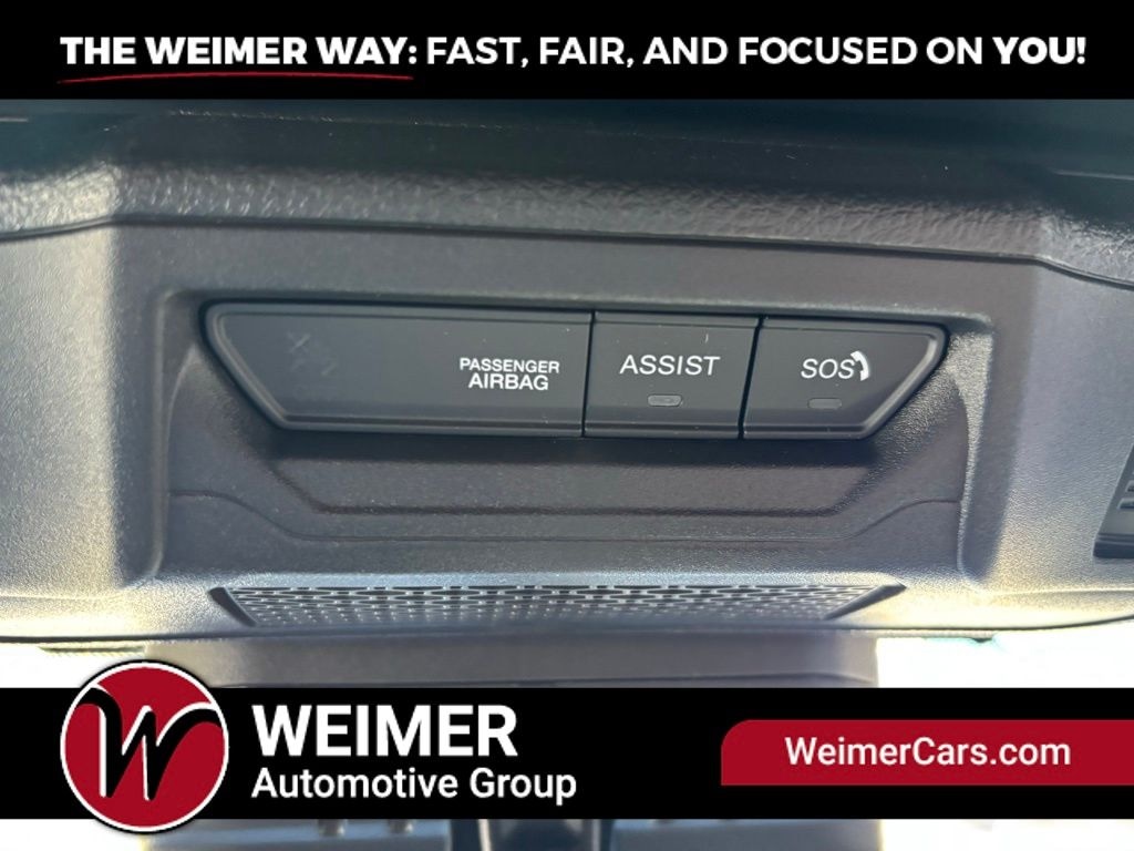 Pre-Owned 2024 Jeep Wrangler Sahara - photo - 23