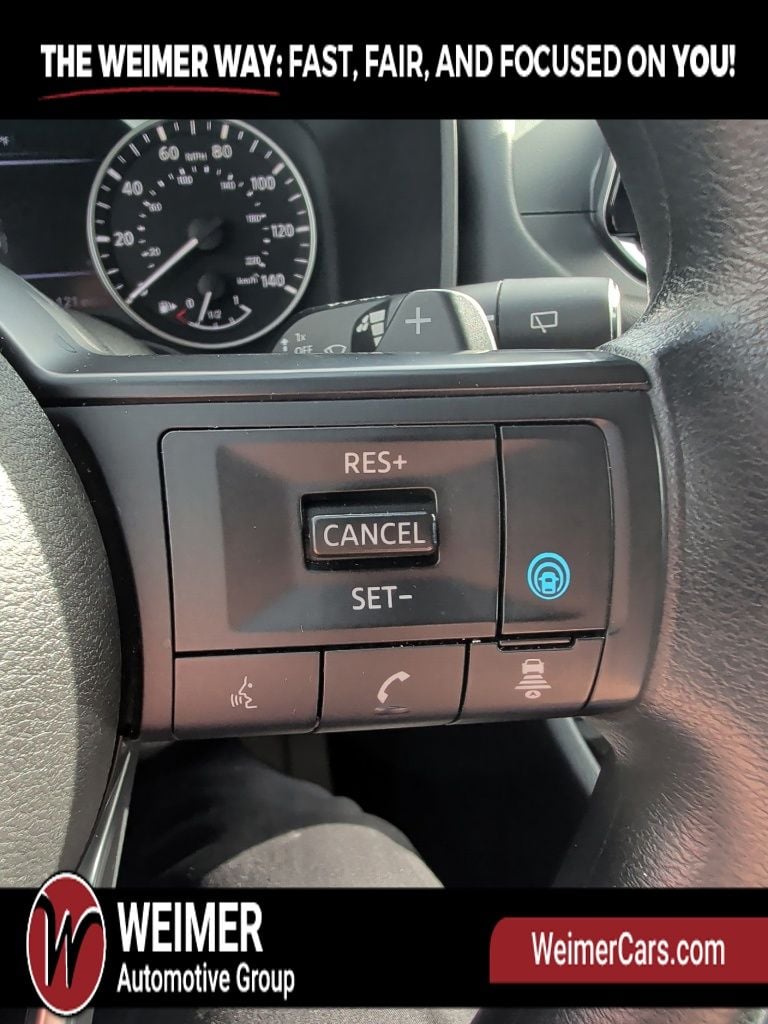 Pre-Owned 2024 Nissan Rogue SV - photo - 25