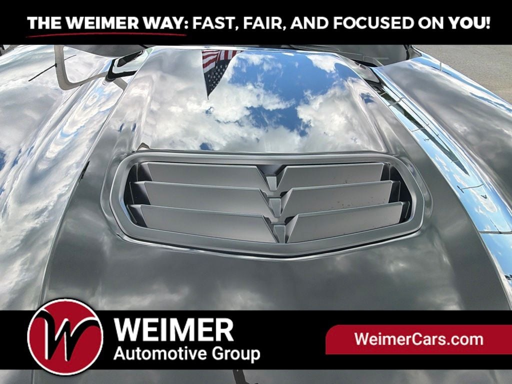 Pre-Owned 2023 Chevrolet Camaro LT1 - photo - 9