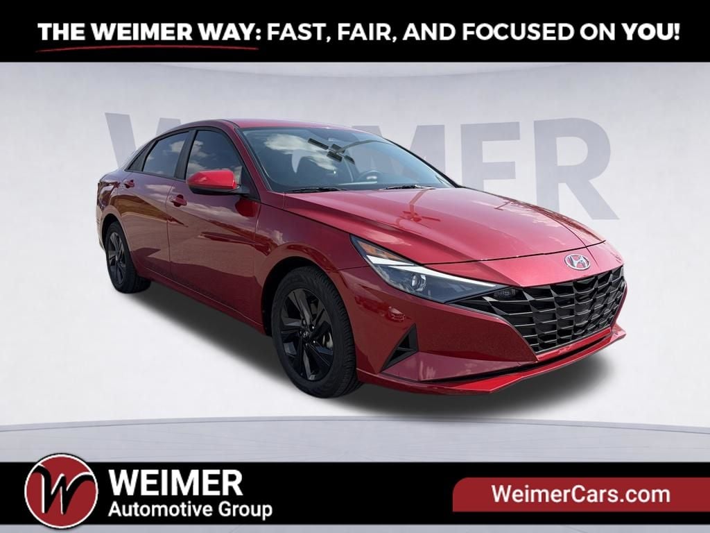 Pre-Owned 2023 Hyundai Elantra SEL - photo - 7