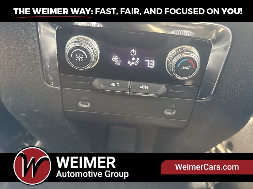 Pre-Owned 2023 GMC Yukon SLT - photo - 26
