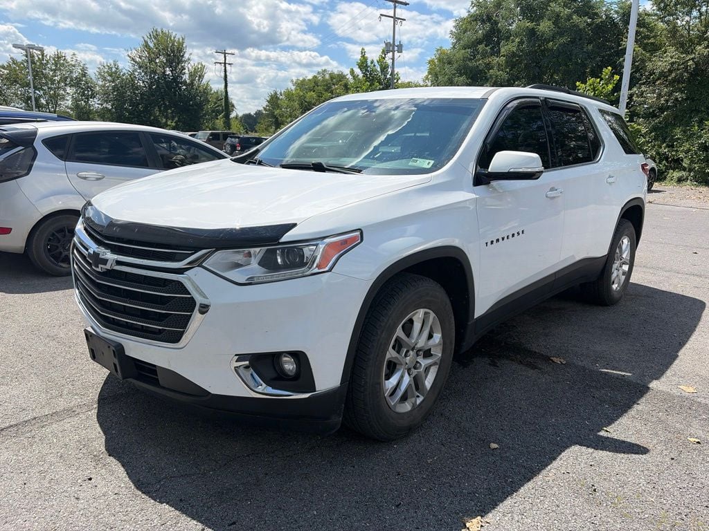 Pre-Owned 2020 Chevrolet Traverse LT - photo - 0