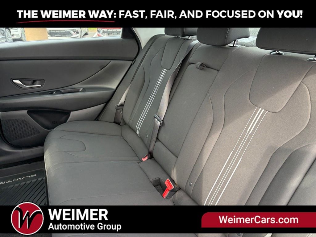 Pre-Owned 2024 Hyundai Elantra SEL - photo - 18