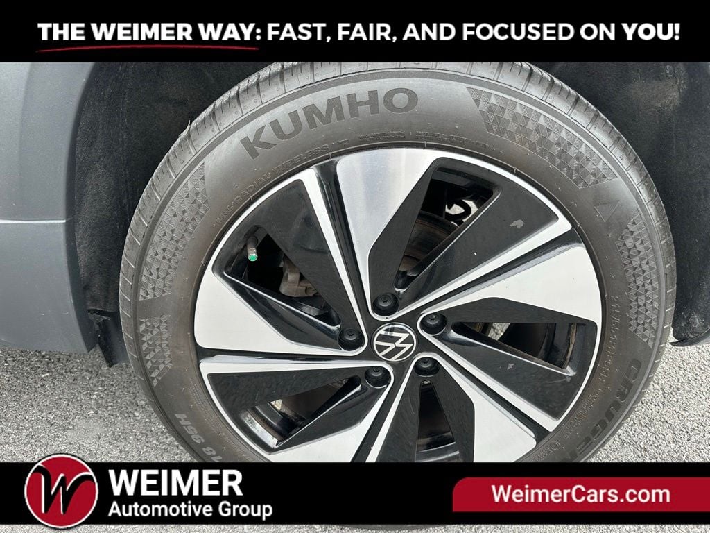 Pre-Owned 2024 Volkswagen Taos 1.5T SE - photo - 27