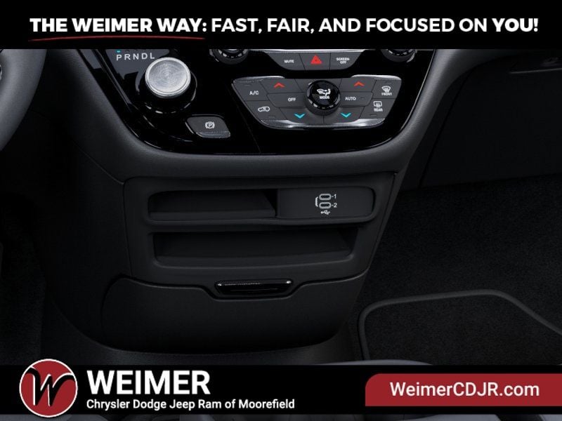 New 2027 Chrysler Pacifica Select - photo - 23