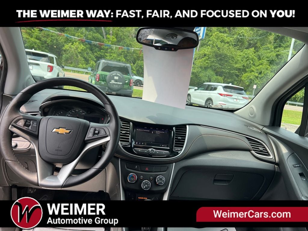 Pre-Owned 2020 Chevrolet Trax LT - photo - 11