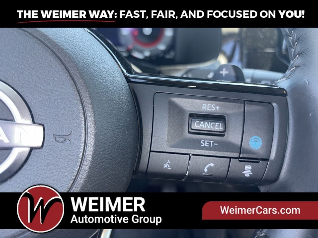 Pre-Owned 2025 Nissan Pathfinder Platinum - photo - 40