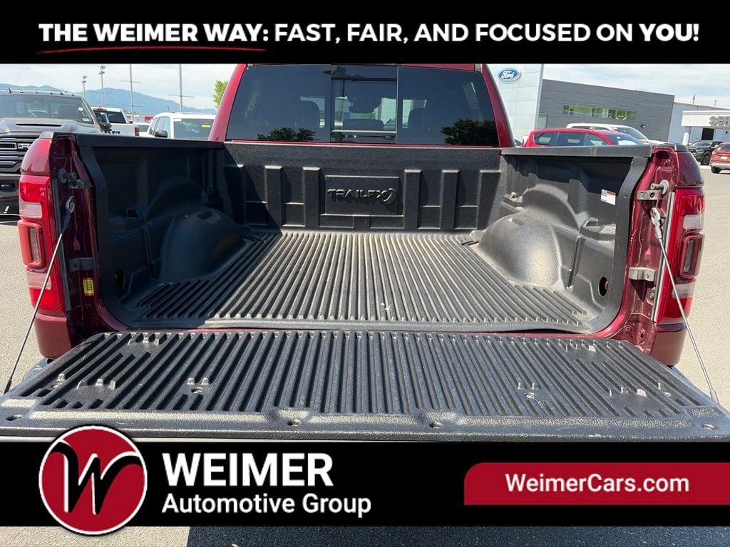 Pre-Owned 2021 Ram 1500 Laramie - photo - 11