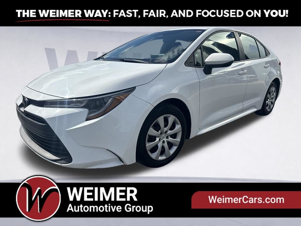 Pre-Owned 2023 Toyota Corolla LE - photo - 0