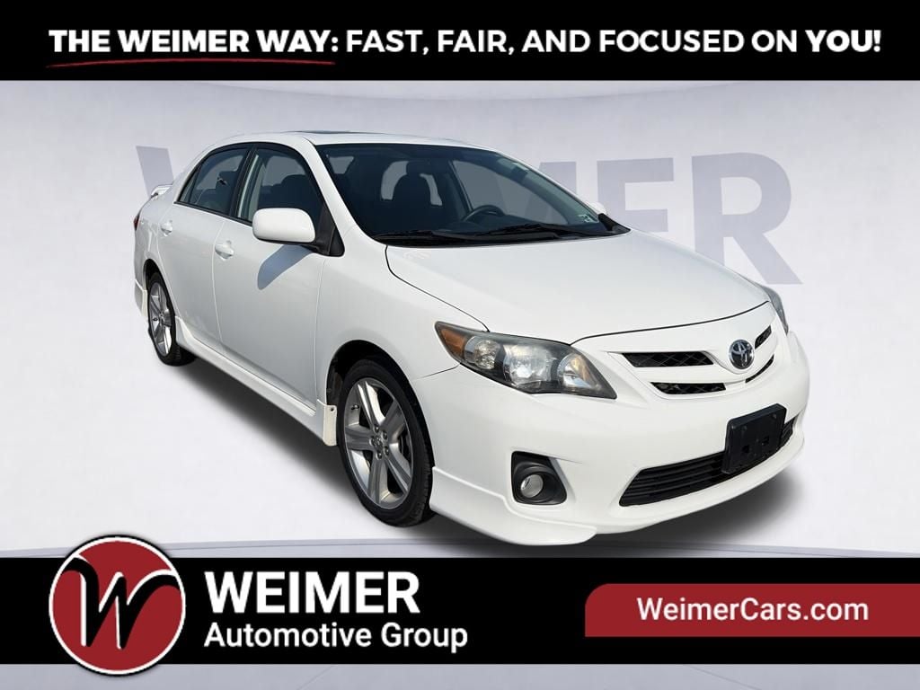 Pre-Owned 2013 Toyota Corolla S - photo - 2