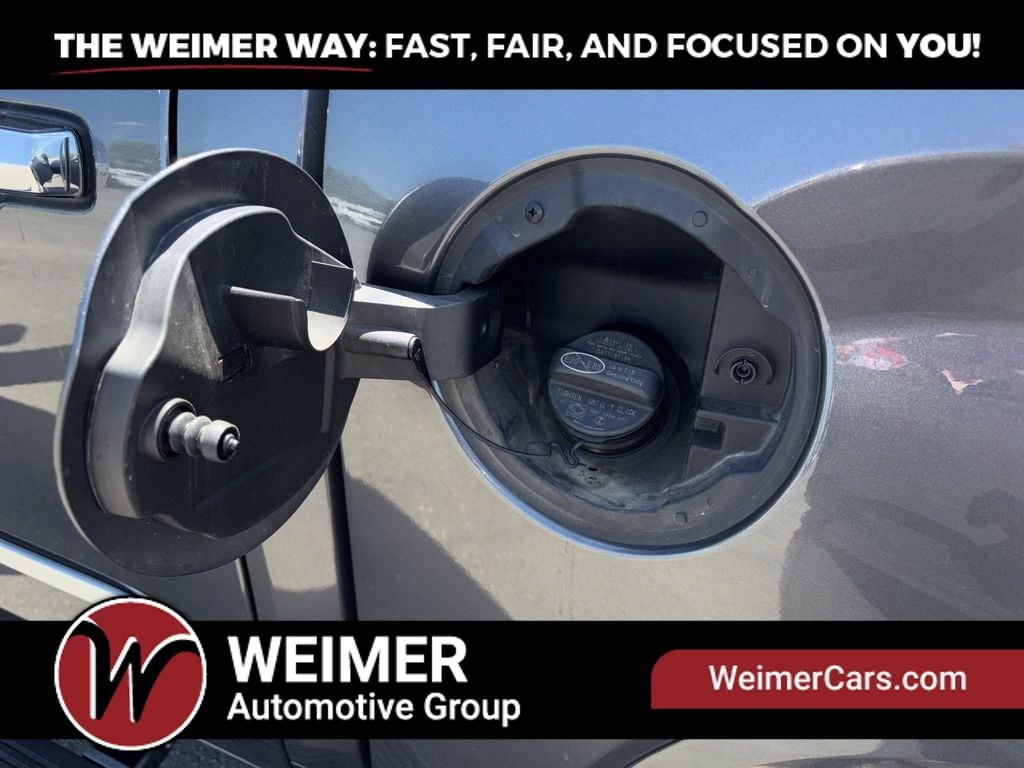 Pre-Owned 2025 Toyota Tundra Hybrid Capstone - photo - 7