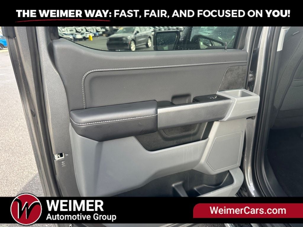 Pre-Owned 2025 Ford F-150 XLT - photo - 31