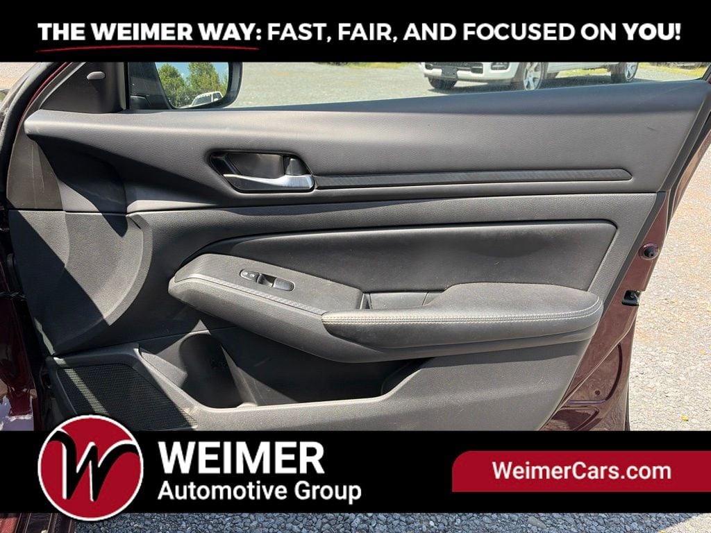 Pre-Owned 2024 Nissan Altima 2.5 SV - photo - 5