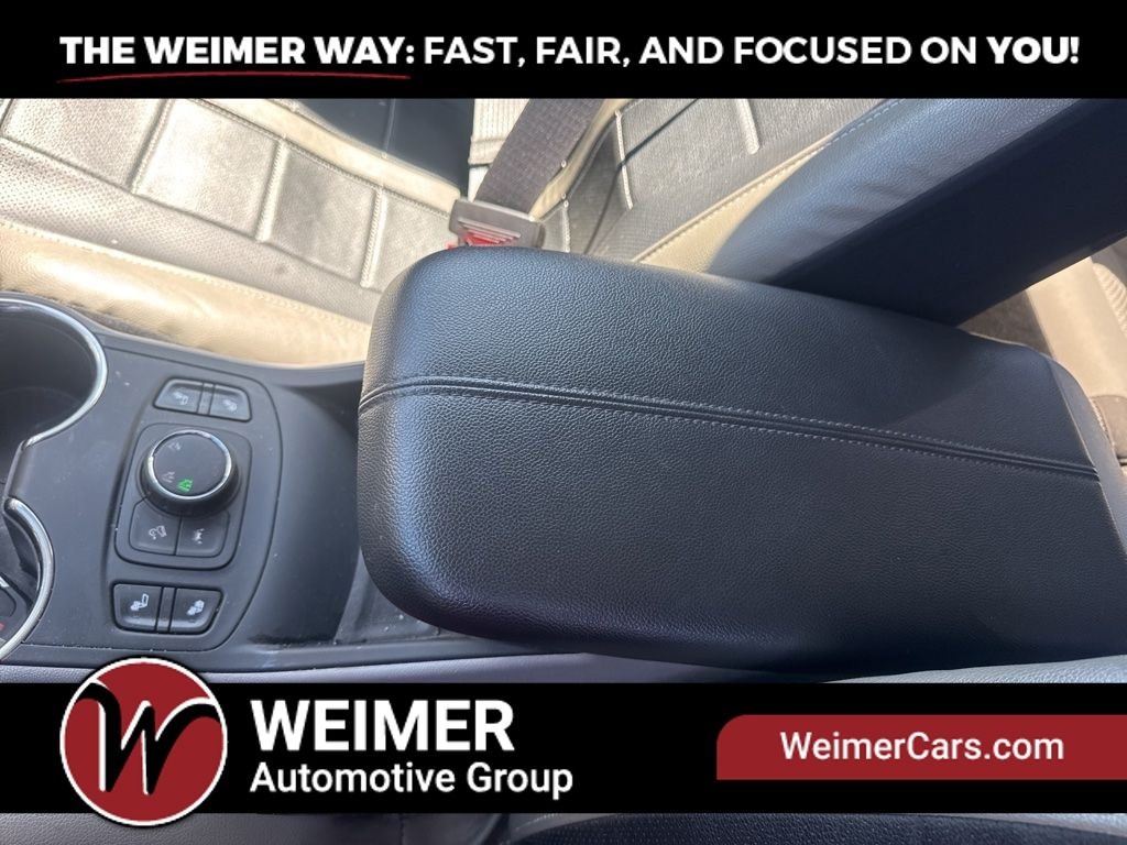 Pre-Owned 2024 GMC Terrain SLE - photo - 29