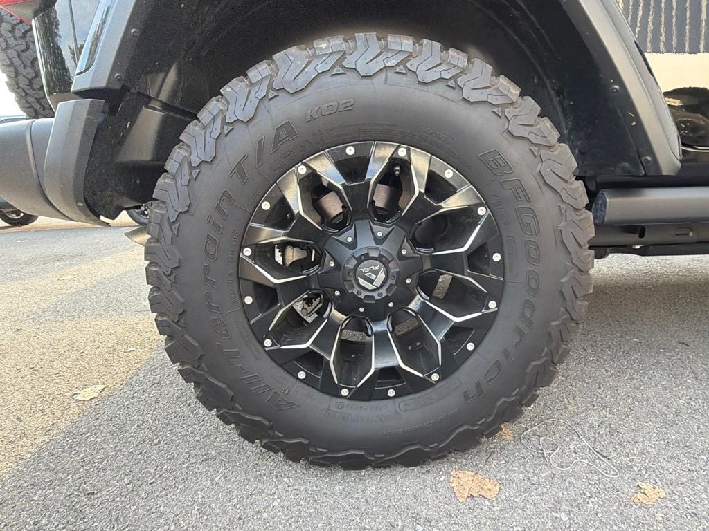 Pre-Owned 2025 Jeep Wrangler Rubicon - photo - 3