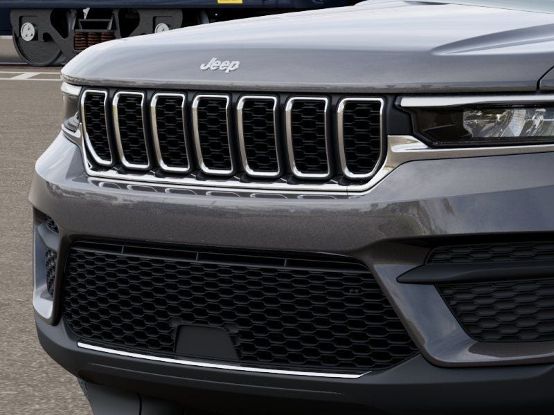 New 2026 Jeep Grand Cherokee Laredo - photo - 10