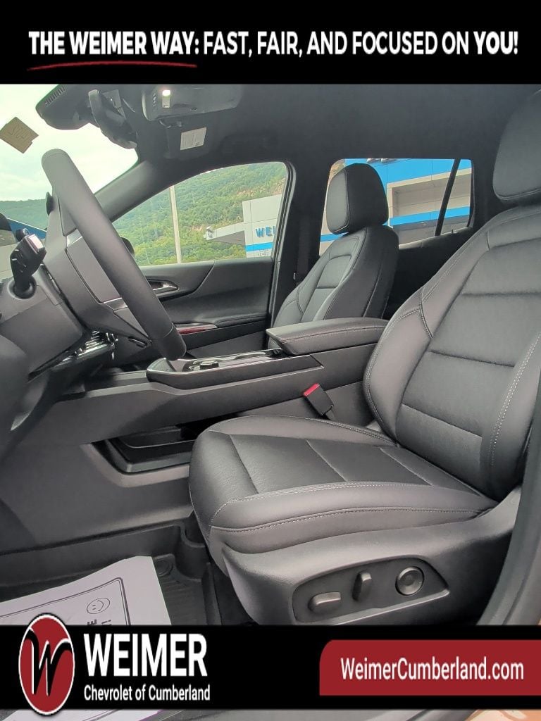 New 2027 Chevrolet Equinox LT - photo - 12