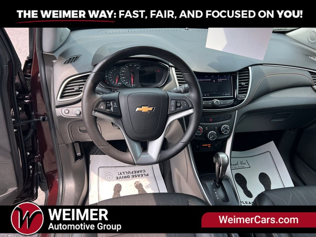 Pre-Owned 2020 Chevrolet Trax LT - photo - 12