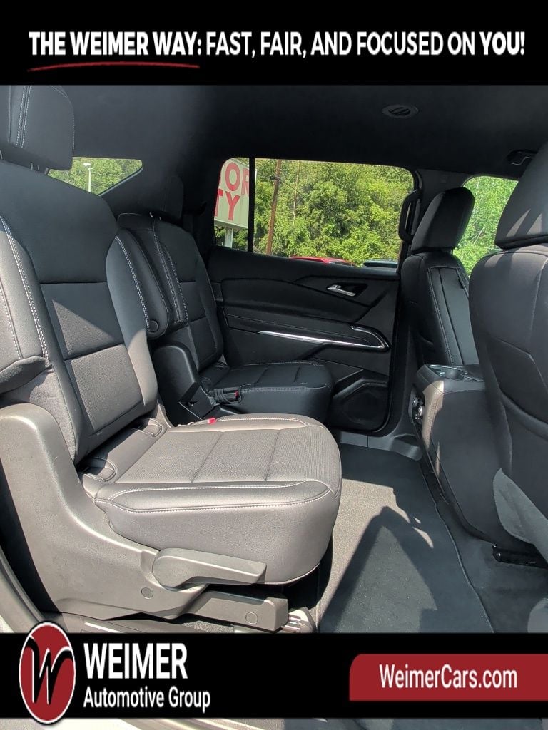 Pre-Owned 2026 Chevrolet Traverse LT - photo - 16