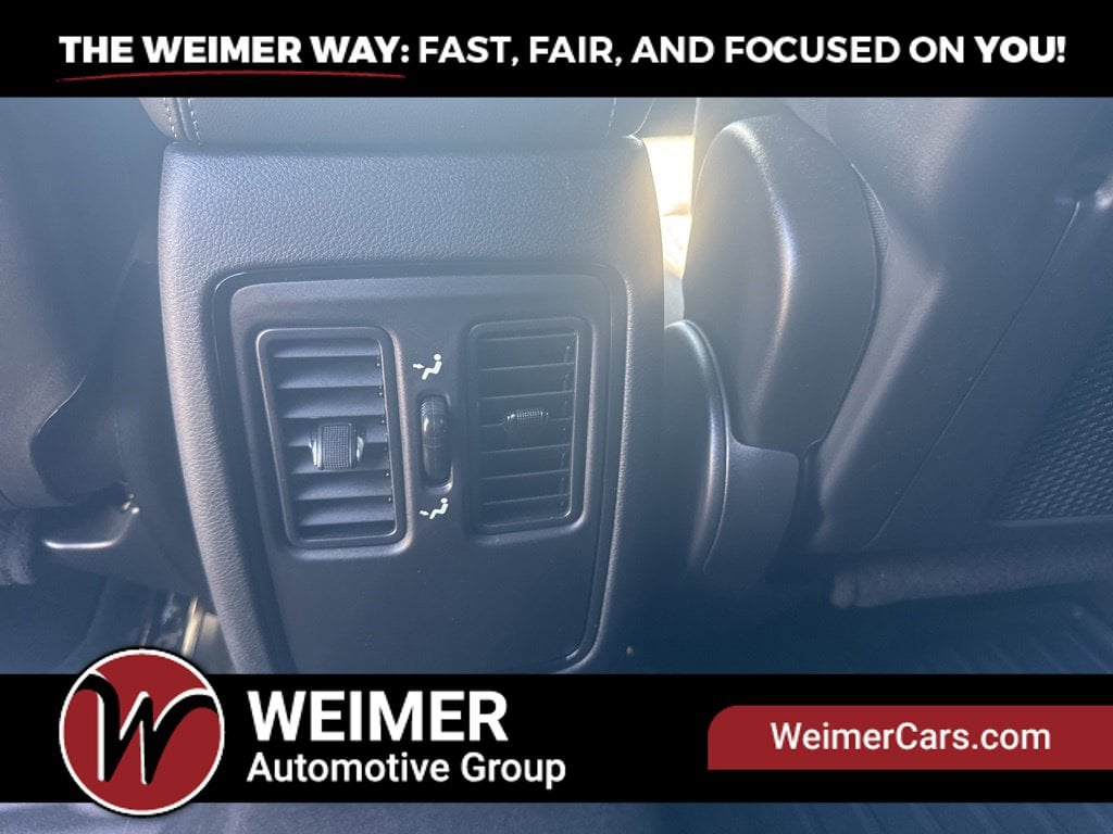Pre-Owned 2024 Dodge Durango SXT Plus - photo - 17